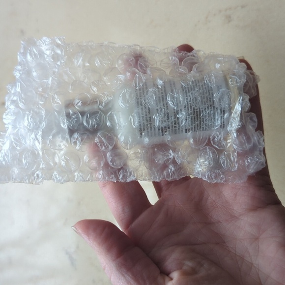 NEW Cuccio Somatology Cooling Spot Temple Therapy 40 mL - Picture 5 of 5